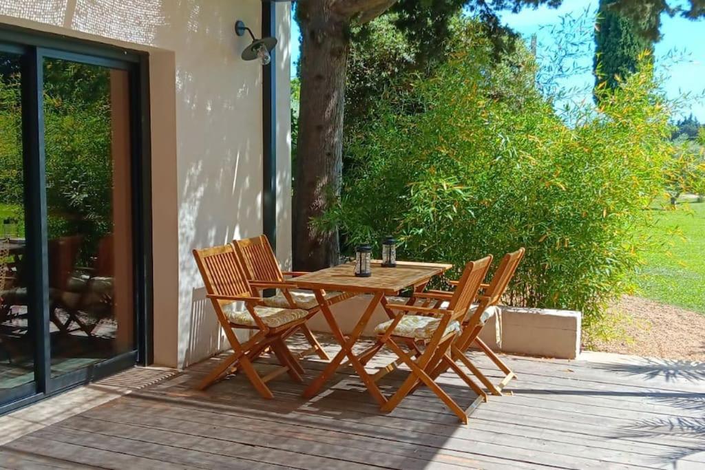 Gite Cosy Au Coeur Du Luberon Lagnes المظهر الخارجي الصورة