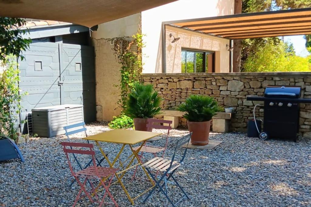 Gite Cosy Au Coeur Du Luberon Lagnes المظهر الخارجي الصورة