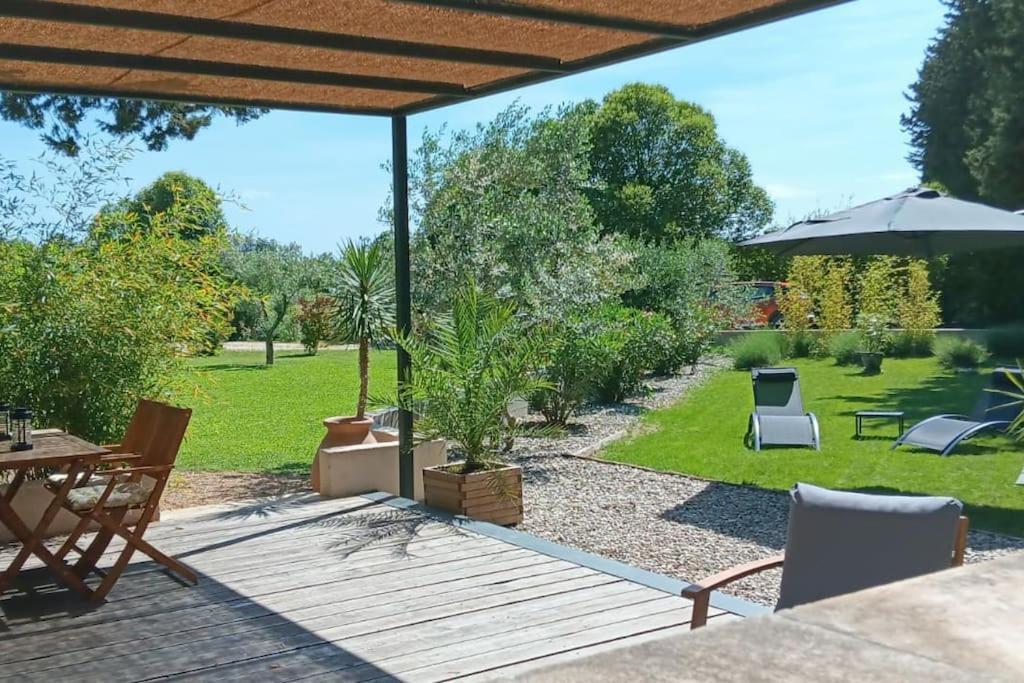 Gite Cosy Au Coeur Du Luberon Lagnes المظهر الخارجي الصورة